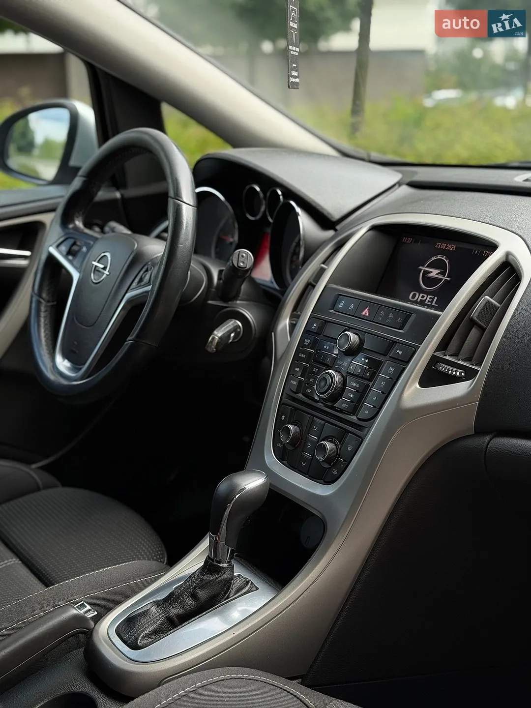 2011 Opel Astra - мініатюра 33