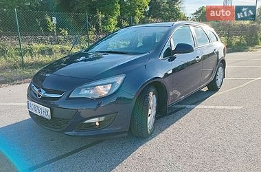 Универсал Opel Astra 2015 в Иршаве