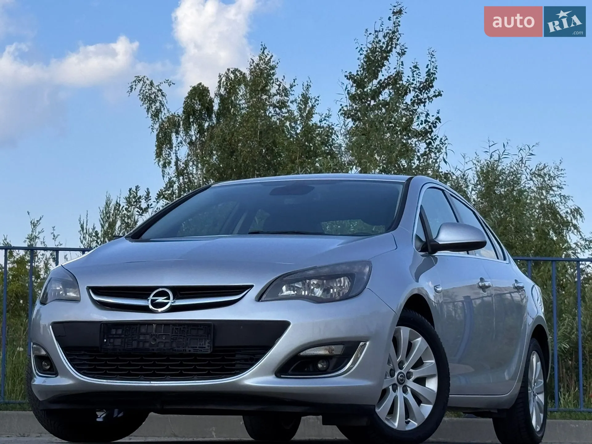 2013 Opel Astra - мініатюра 2