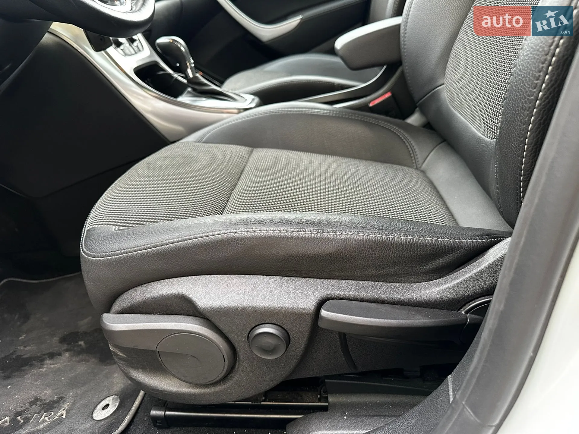2012 Opel Astra - мініатюра 52