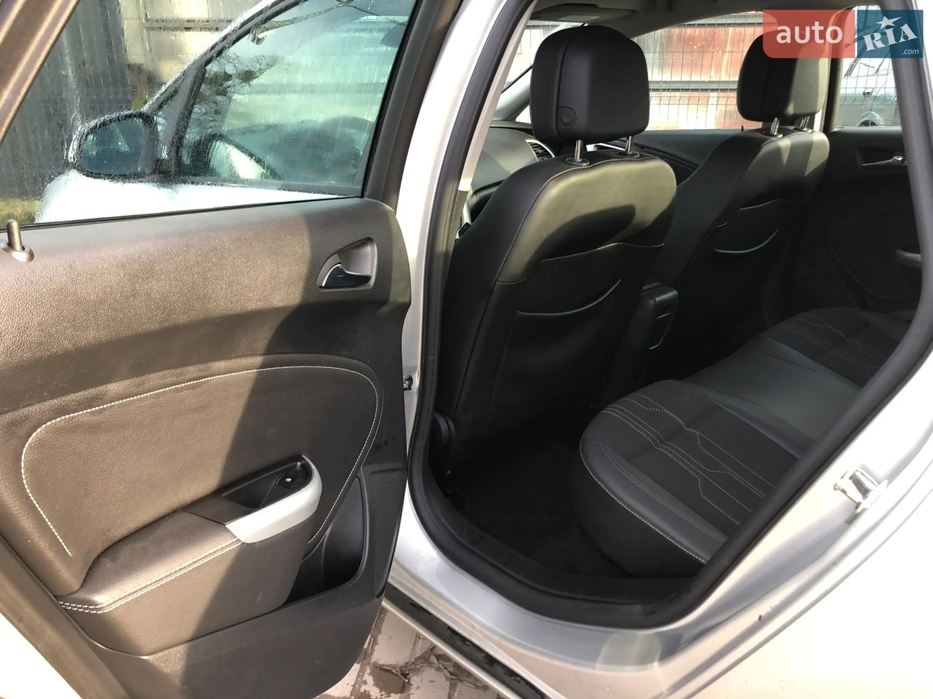 2012 Opel Astra - мініатюра 44