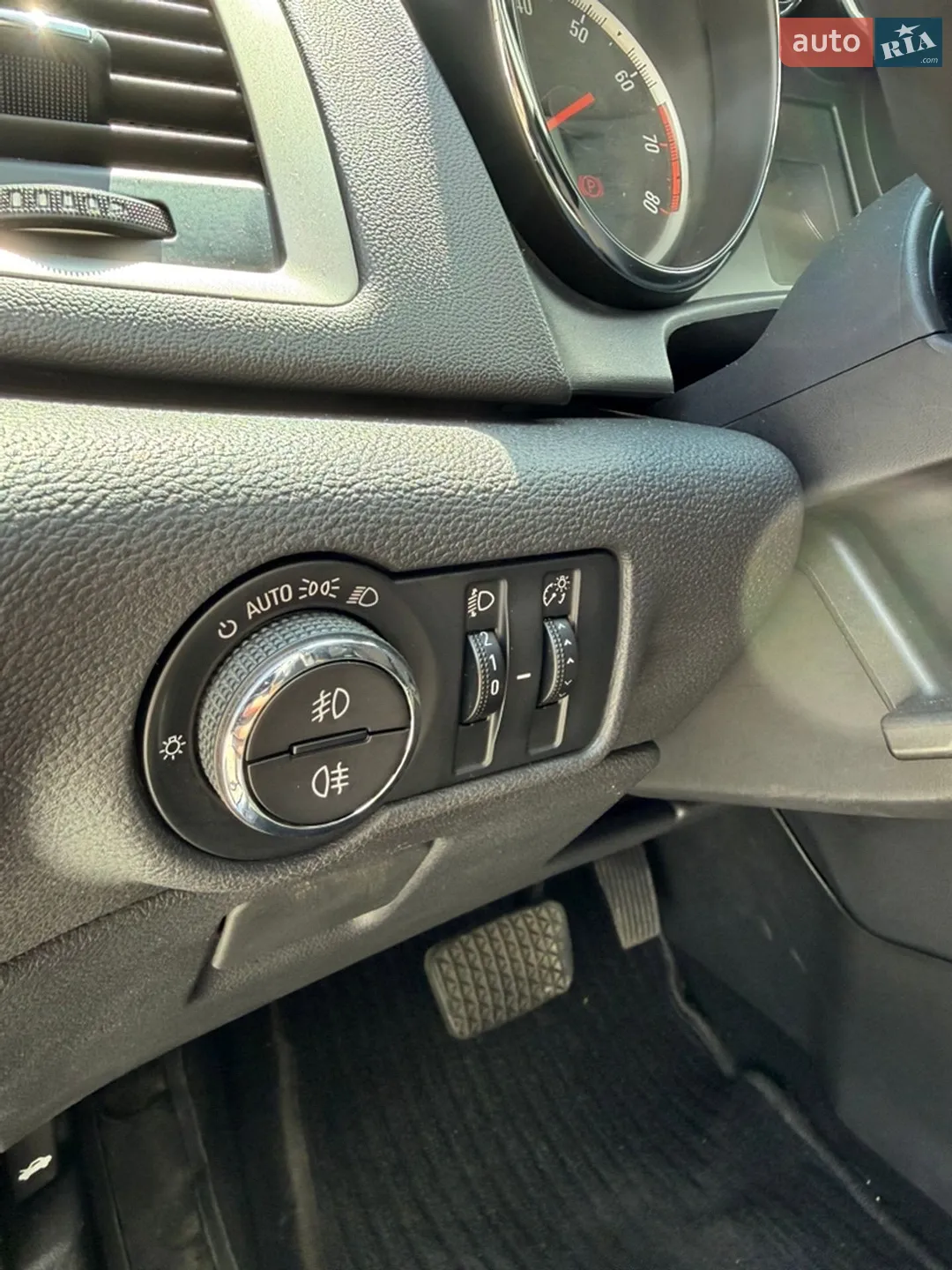 2011 Opel Astra - мініатюра 14
