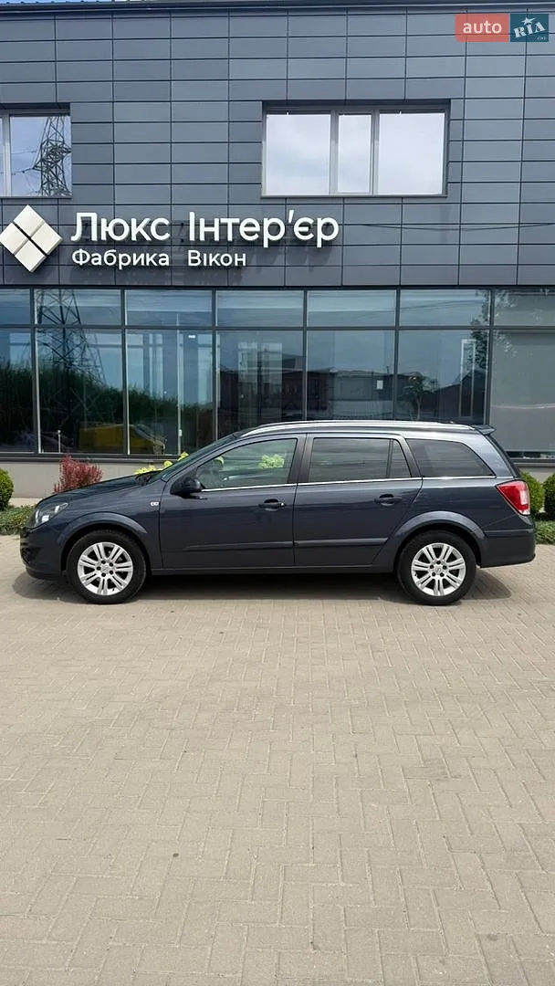 2010 Opel Astra - мініатюра 9