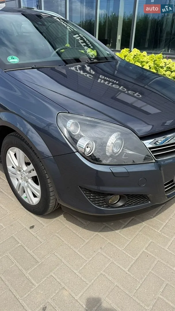 2010 Opel Astra - мініатюра 17