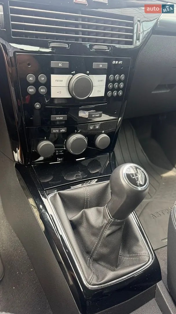 2010 Opel Astra - мініатюра 28