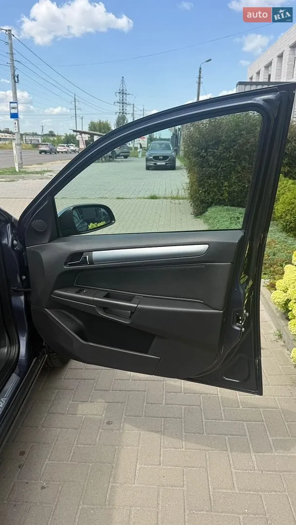 2010 Opel Astra - мініатюра 44