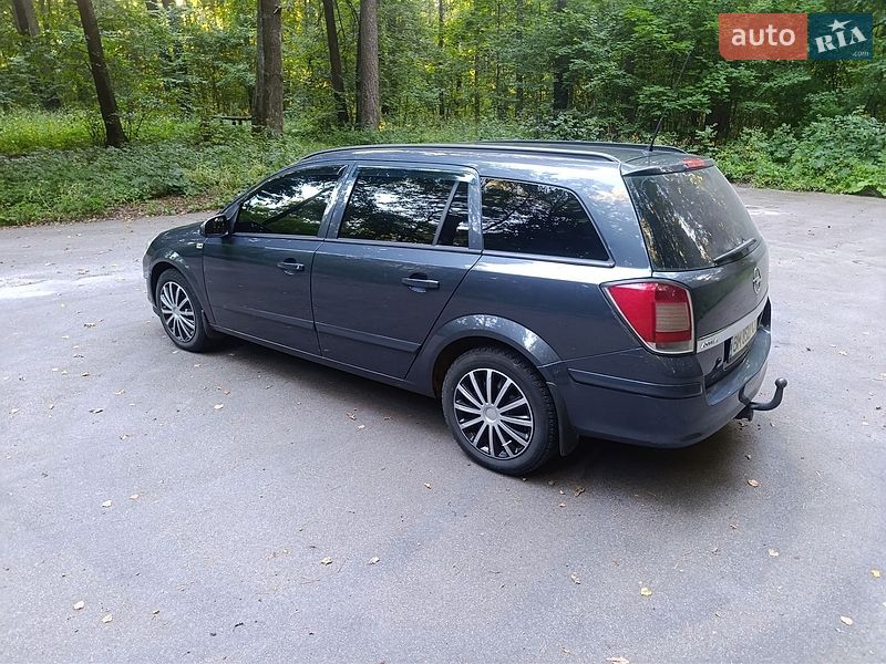 Універсал Opel Astra 2007 в Путивлі