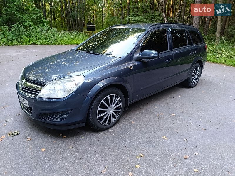 Універсал Opel Astra 2007 в Путивлі