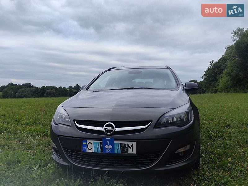 Универсал Opel Astra 2015 в Коломые