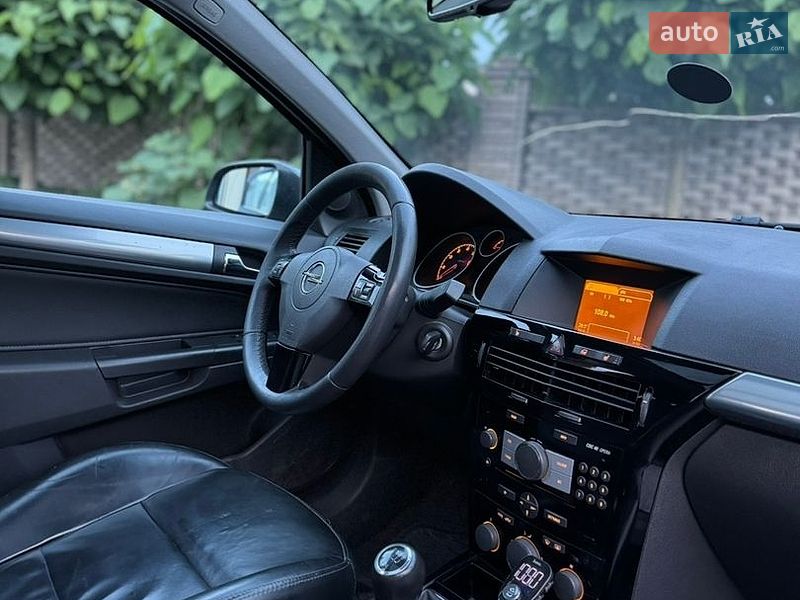 Хэтчбек Opel Astra 2009 в Тульчине