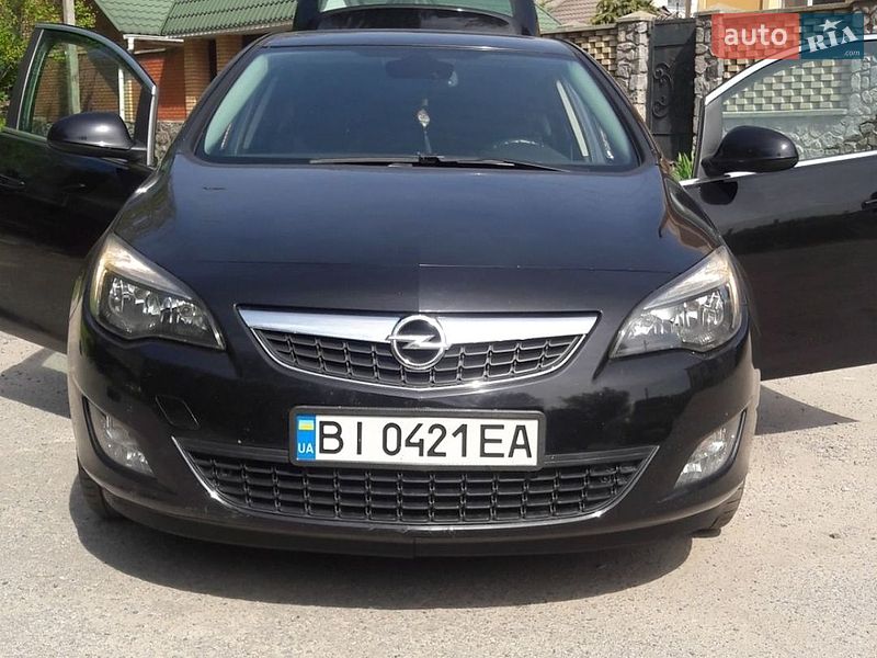 Opel Astra 2011