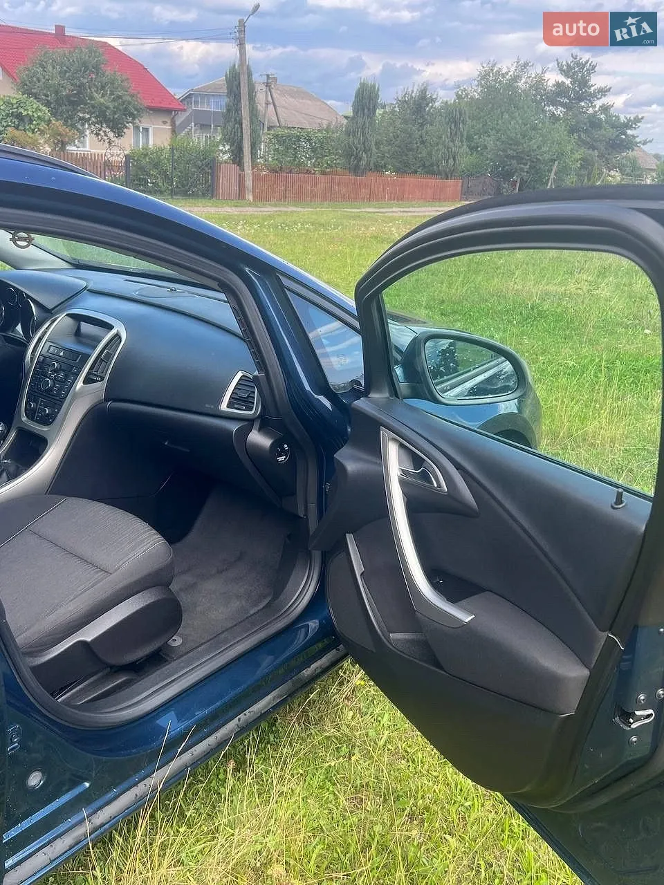 2011 Opel Astra - мініатюра 10