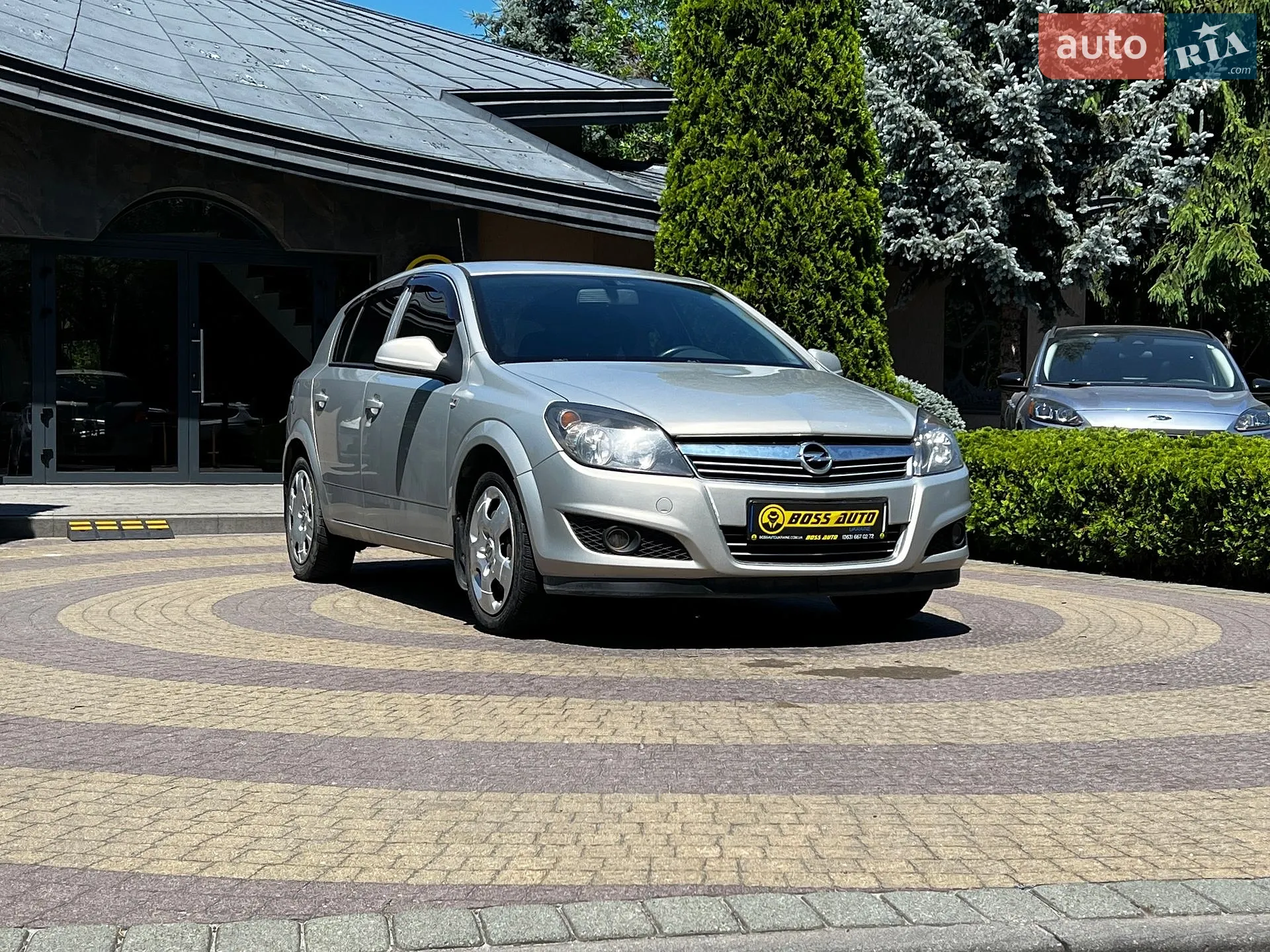 2011 Opel Astra - фото 1