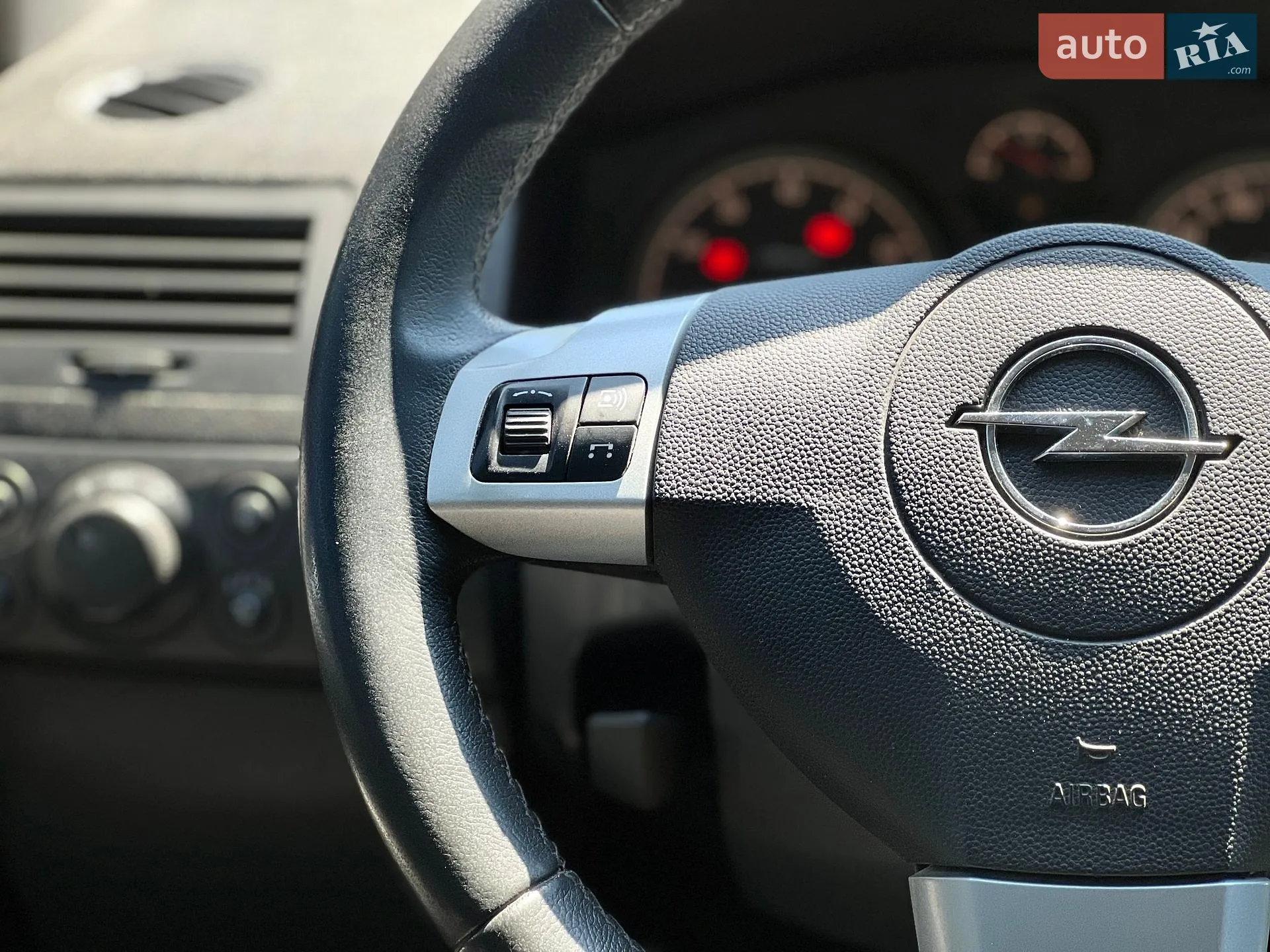 2011 Opel Astra - мініатюра 12
