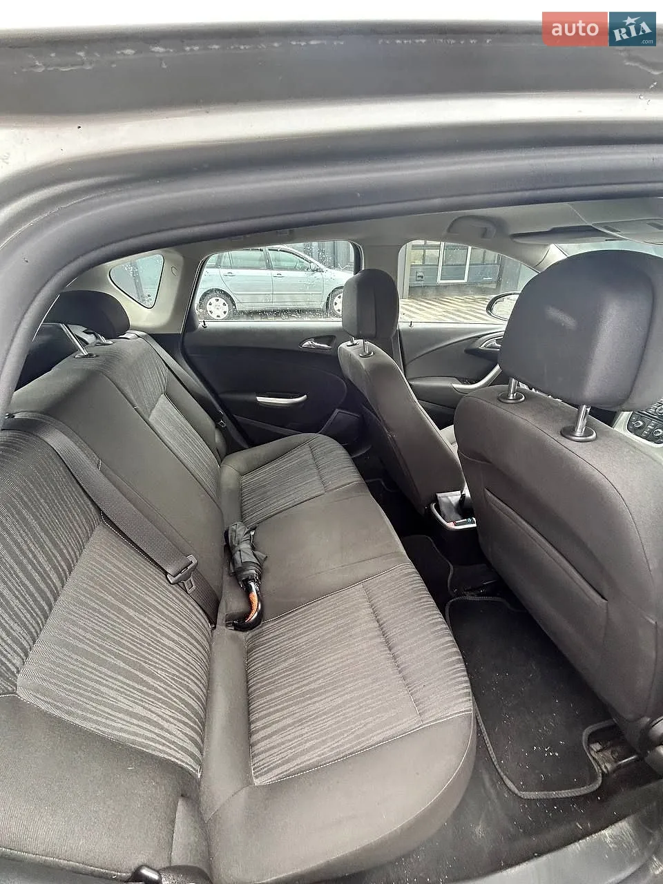 2011 Opel Astra - мініатюра 9