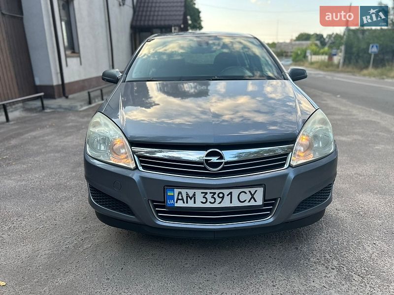 Хетчбек Opel Astra 2007 в Житомирі