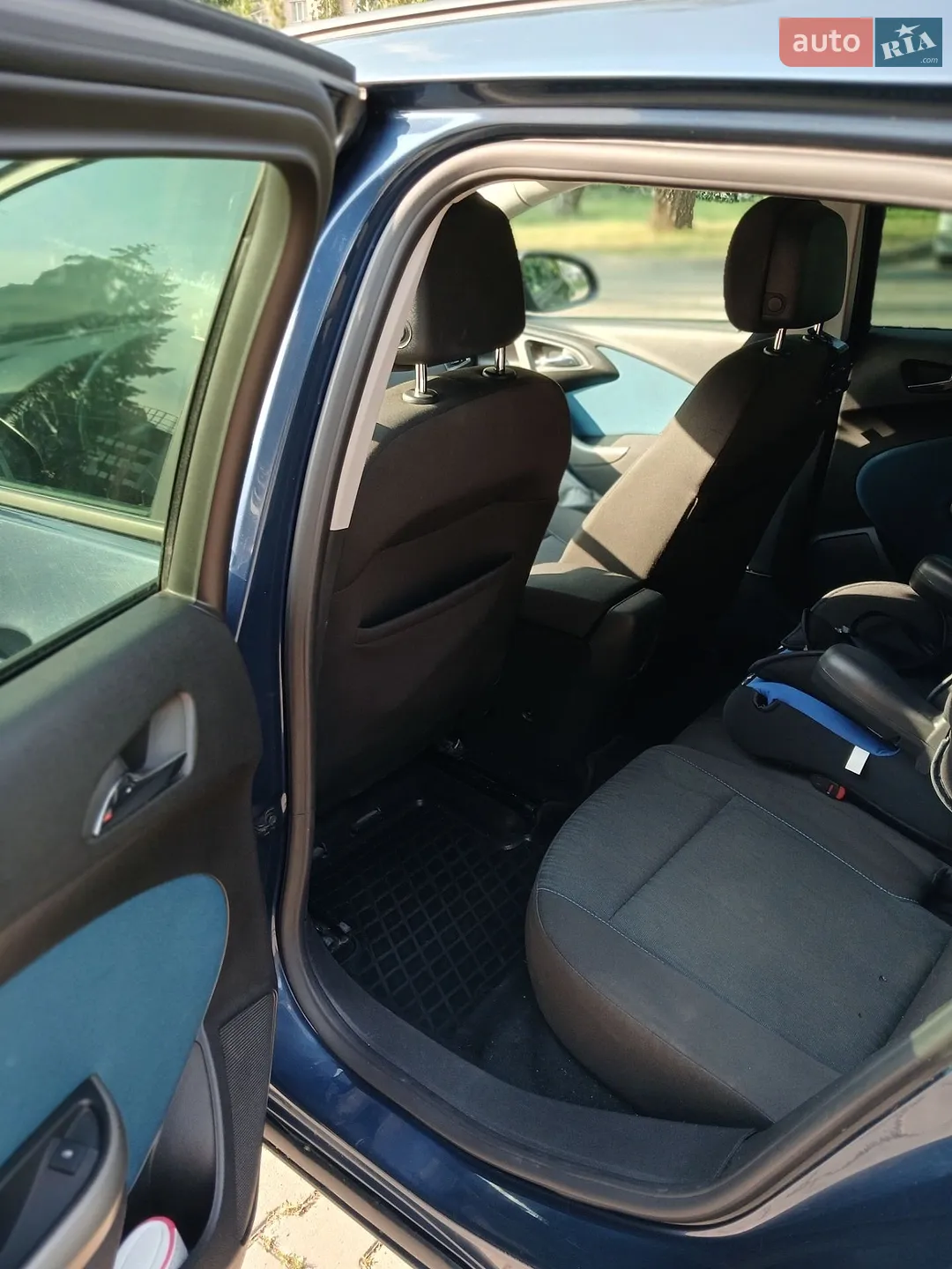 2011 Opel Astra - мініатюра 3