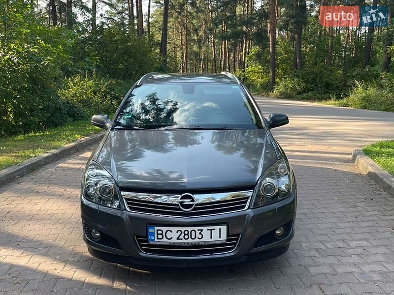 Универсал Opel Astra 2009 в Львове