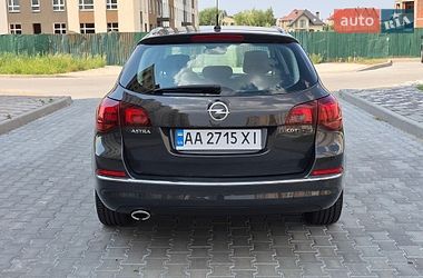 Універсал Opel Astra 2013 в Броварах