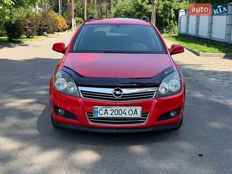 Opel Astra 2012