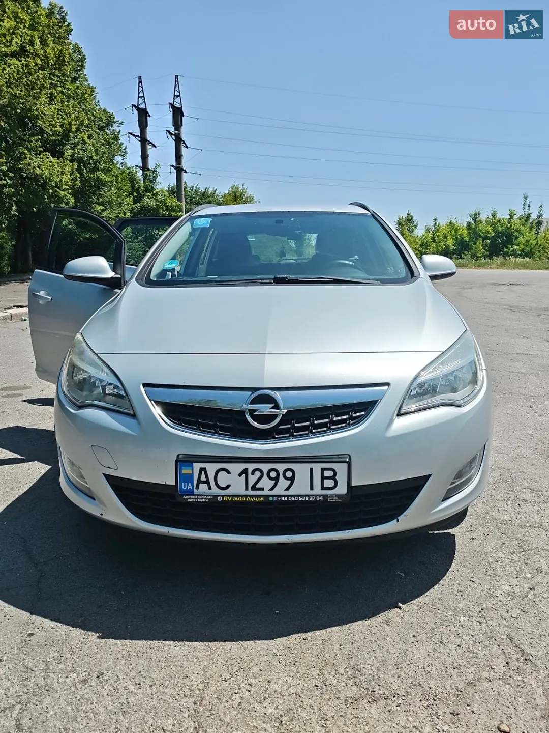 2011 Opel Astra - фото 1