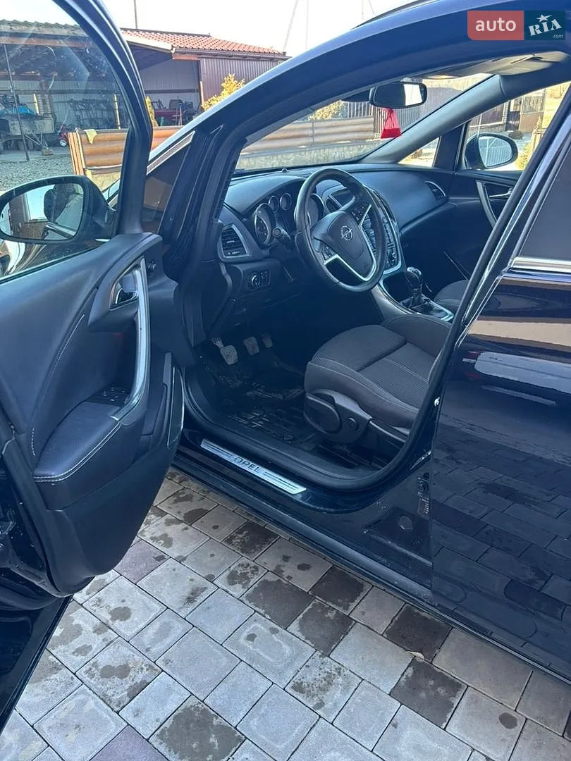 2011 Opel Astra - мініатюра 2