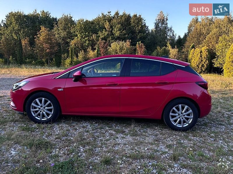 Хэтчбек Opel Astra 2016 в Ивано-Франковске