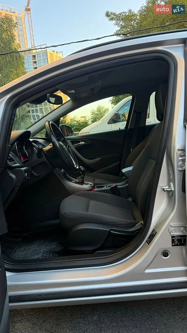 2012 Opel Astra - мініатюра 15
