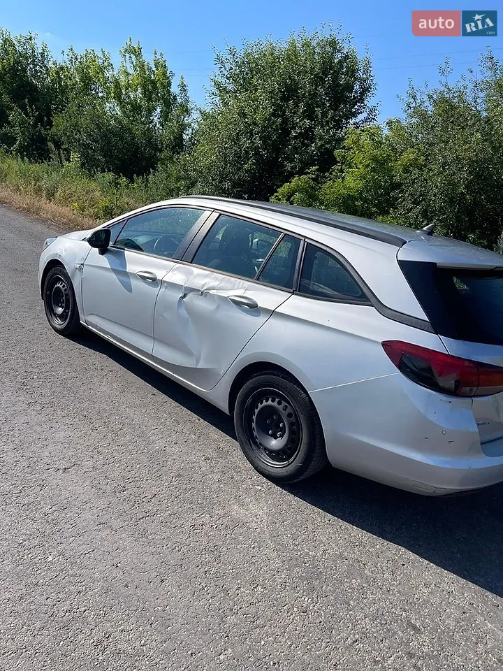 2018 Opel Astra - мініатюра 6