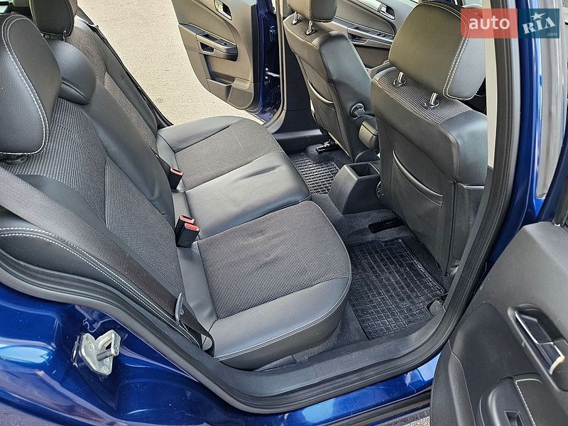 Универсал Opel Astra 2009 в Чернигове