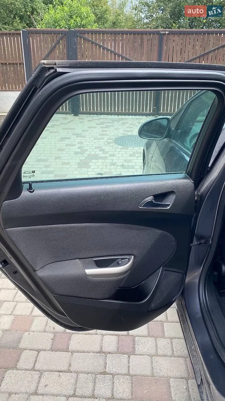 2011 Opel Astra - мініатюра 15