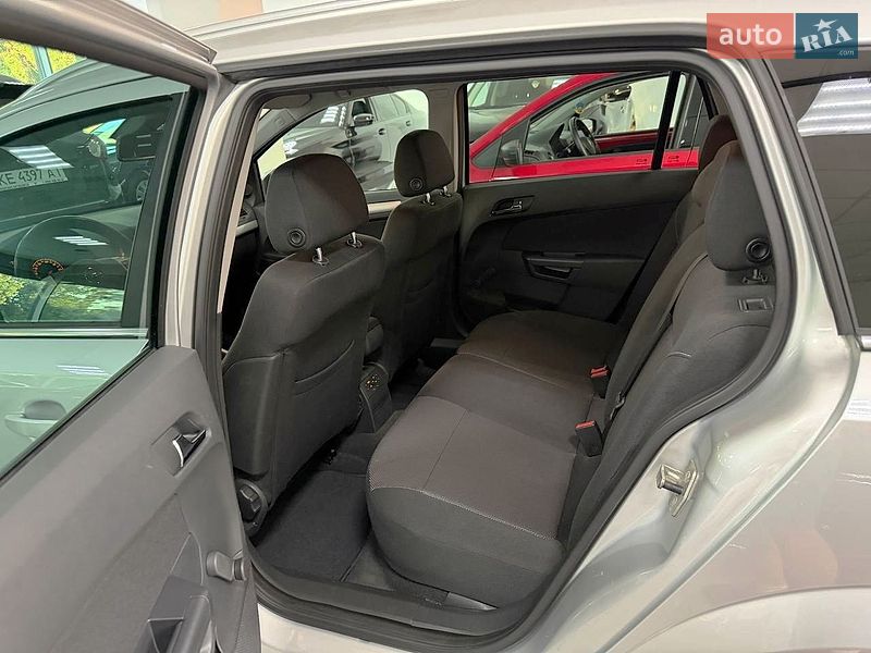 Универсал Opel Astra 2009 в Каменском