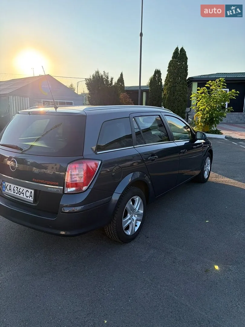 2010 Opel Astra - мініатюра 10