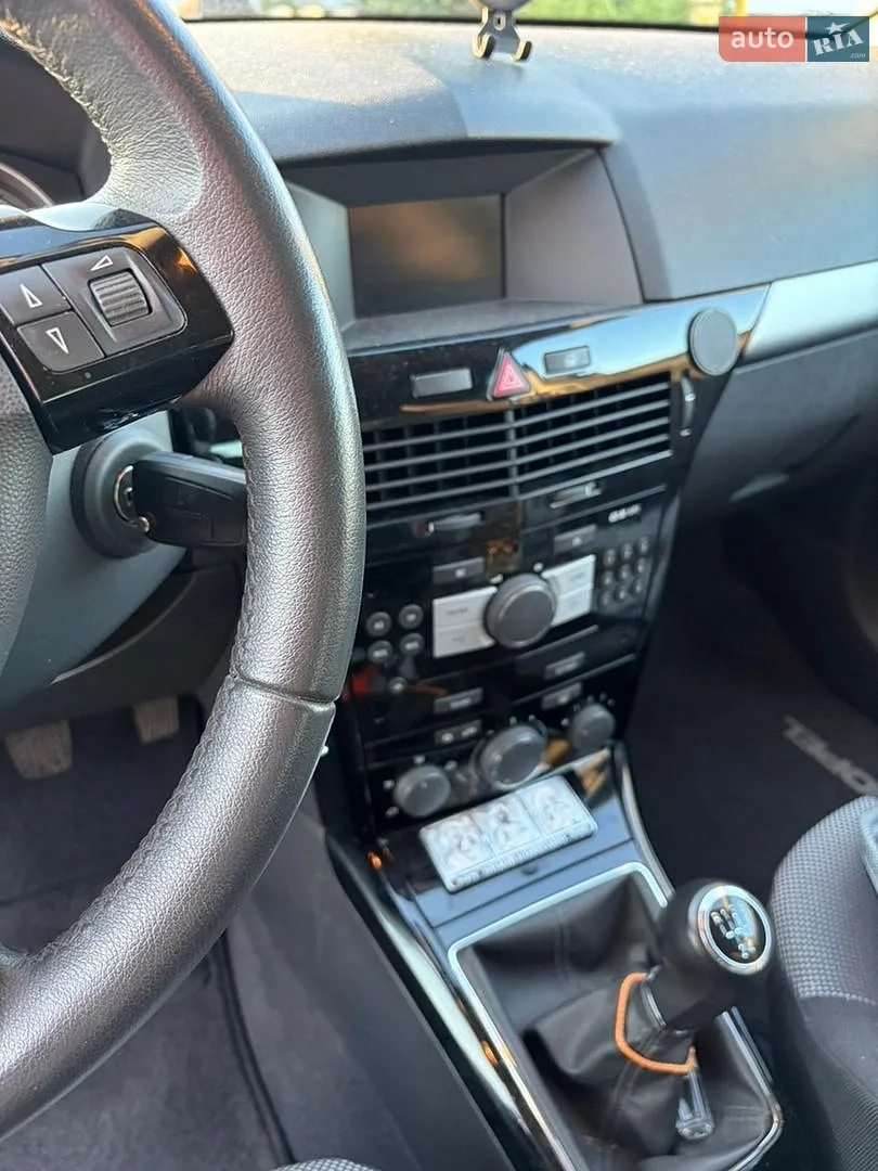 2010 Opel Astra - мініатюра 13