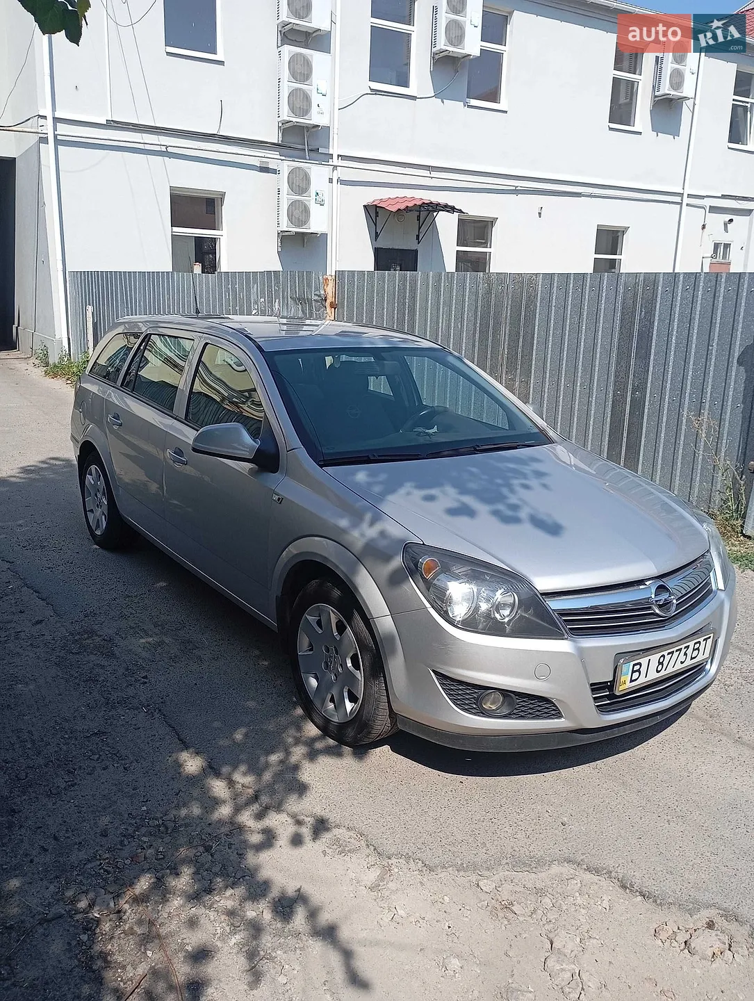 2013 Opel Astra - мініатюра 2
