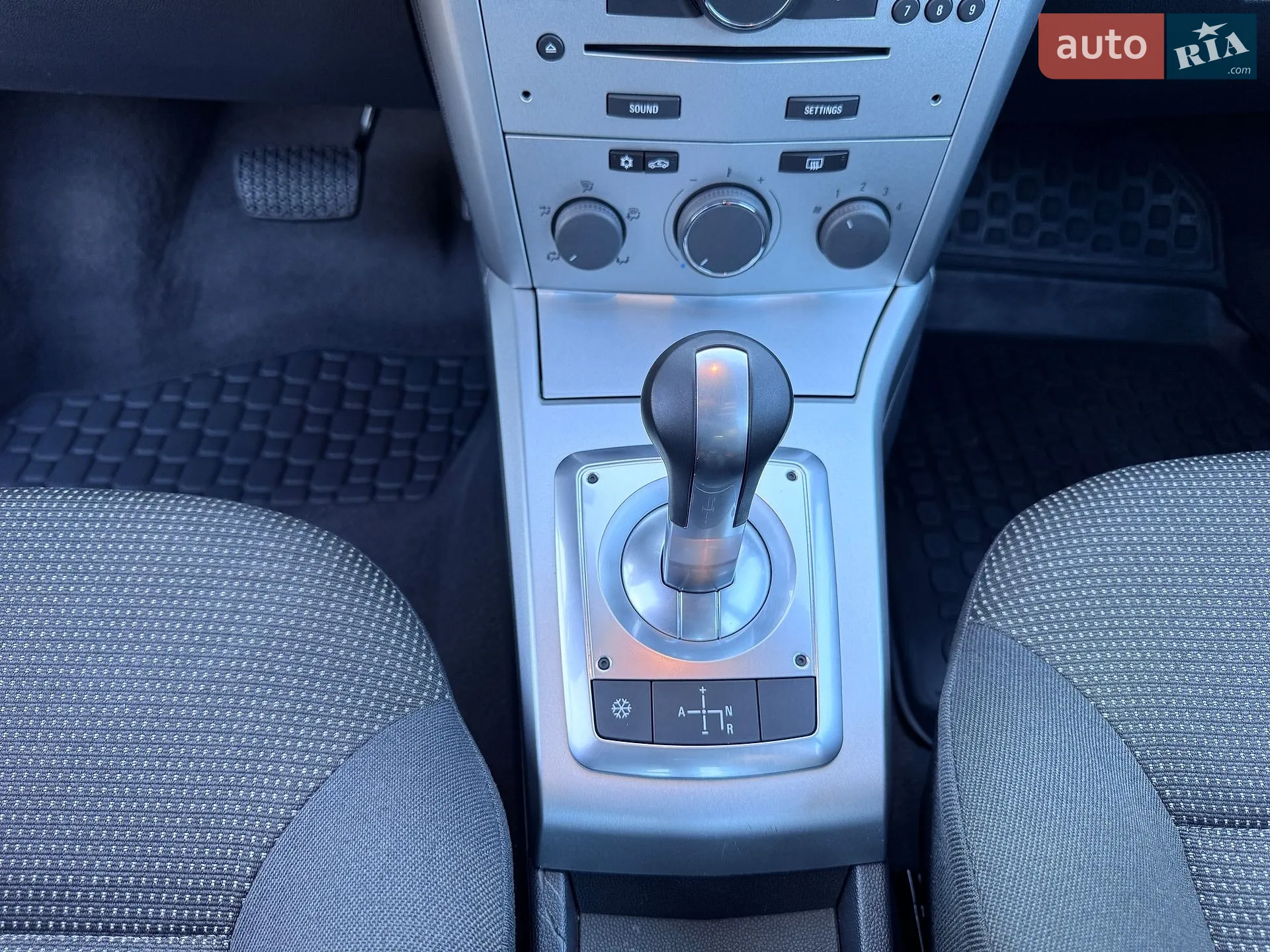 2013 Opel Astra - мініатюра 28