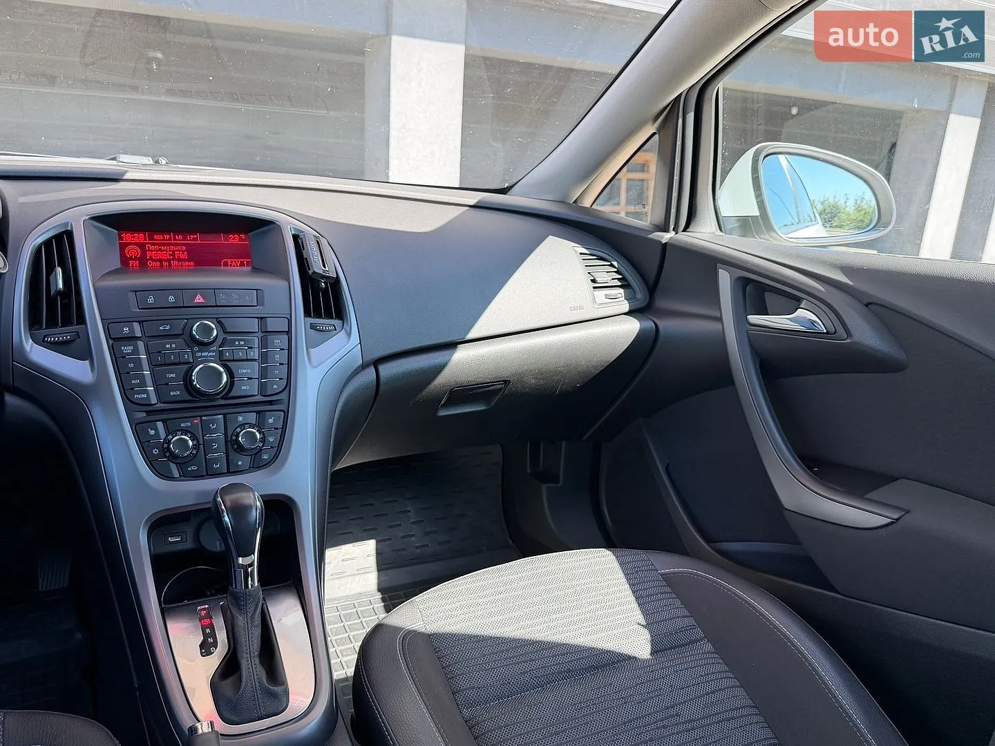 2017 Opel Astra - мініатюра 18