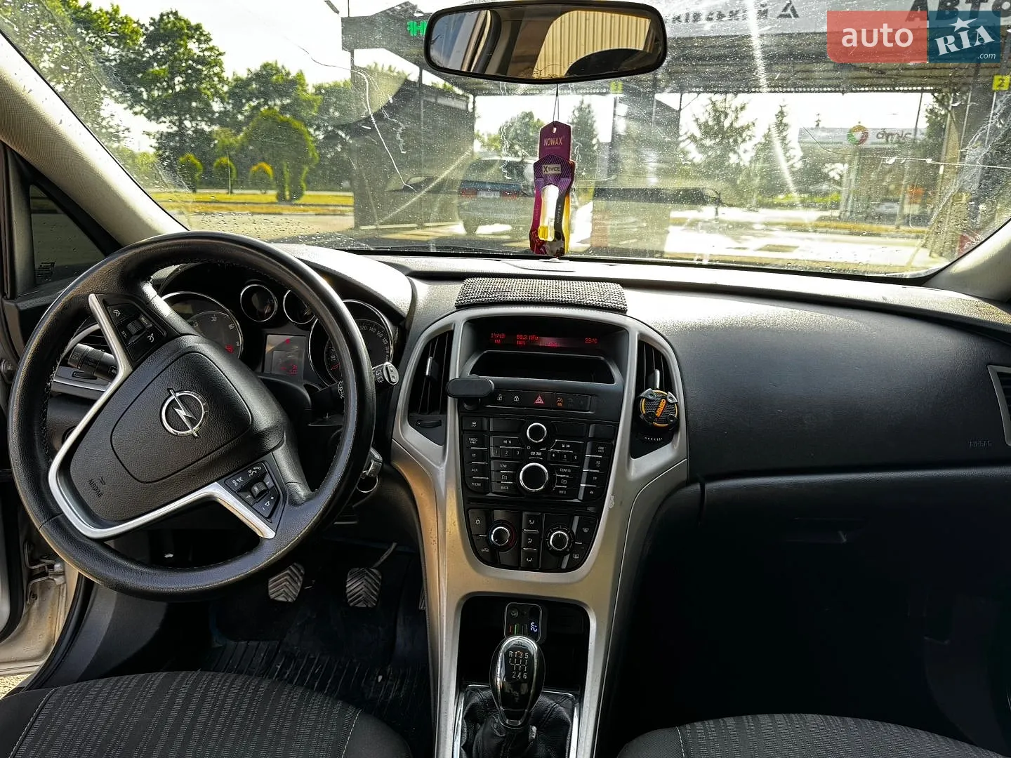 2010 Opel Astra - мініатюра 12