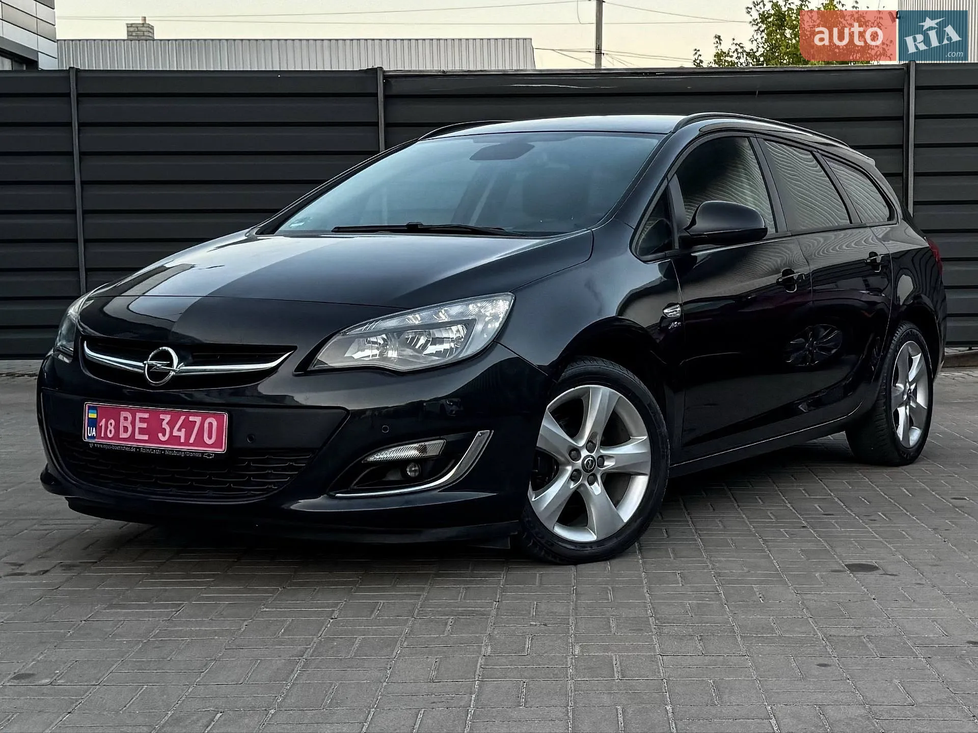 2014 Opel Astra - фото 1