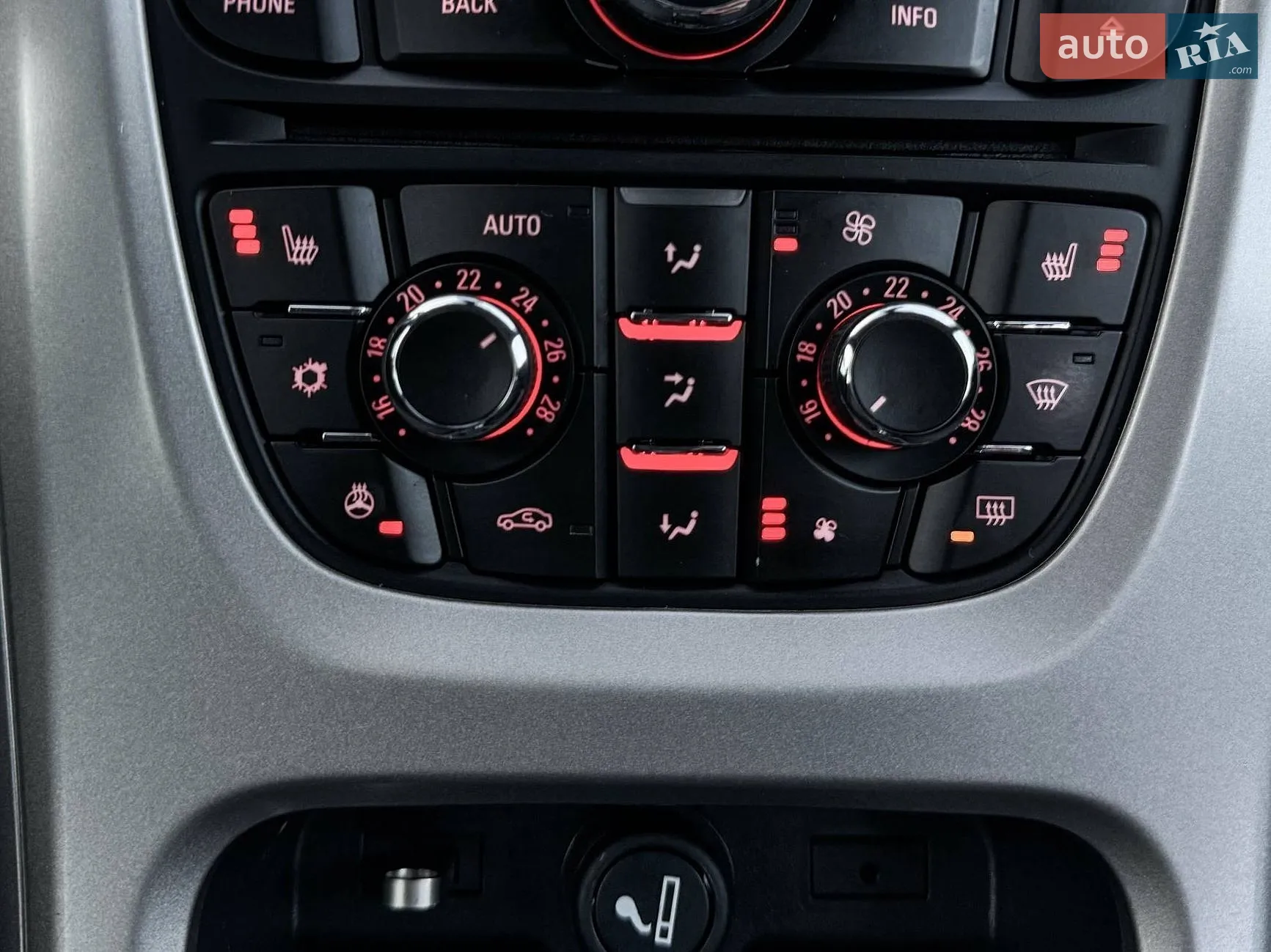 2014 Opel Astra - мініатюра 36