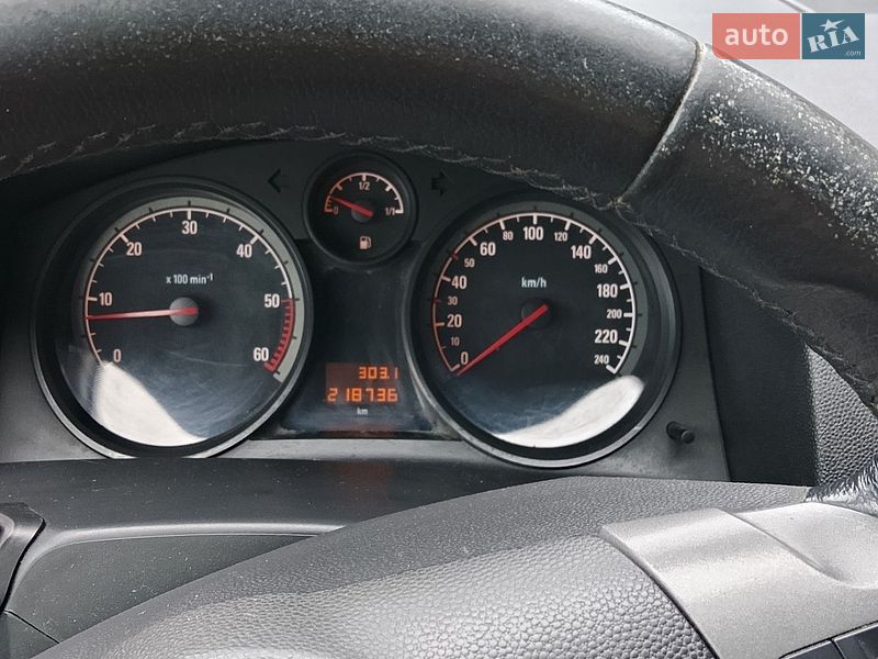 Хэтчбек Opel Astra 2005 в Винниках