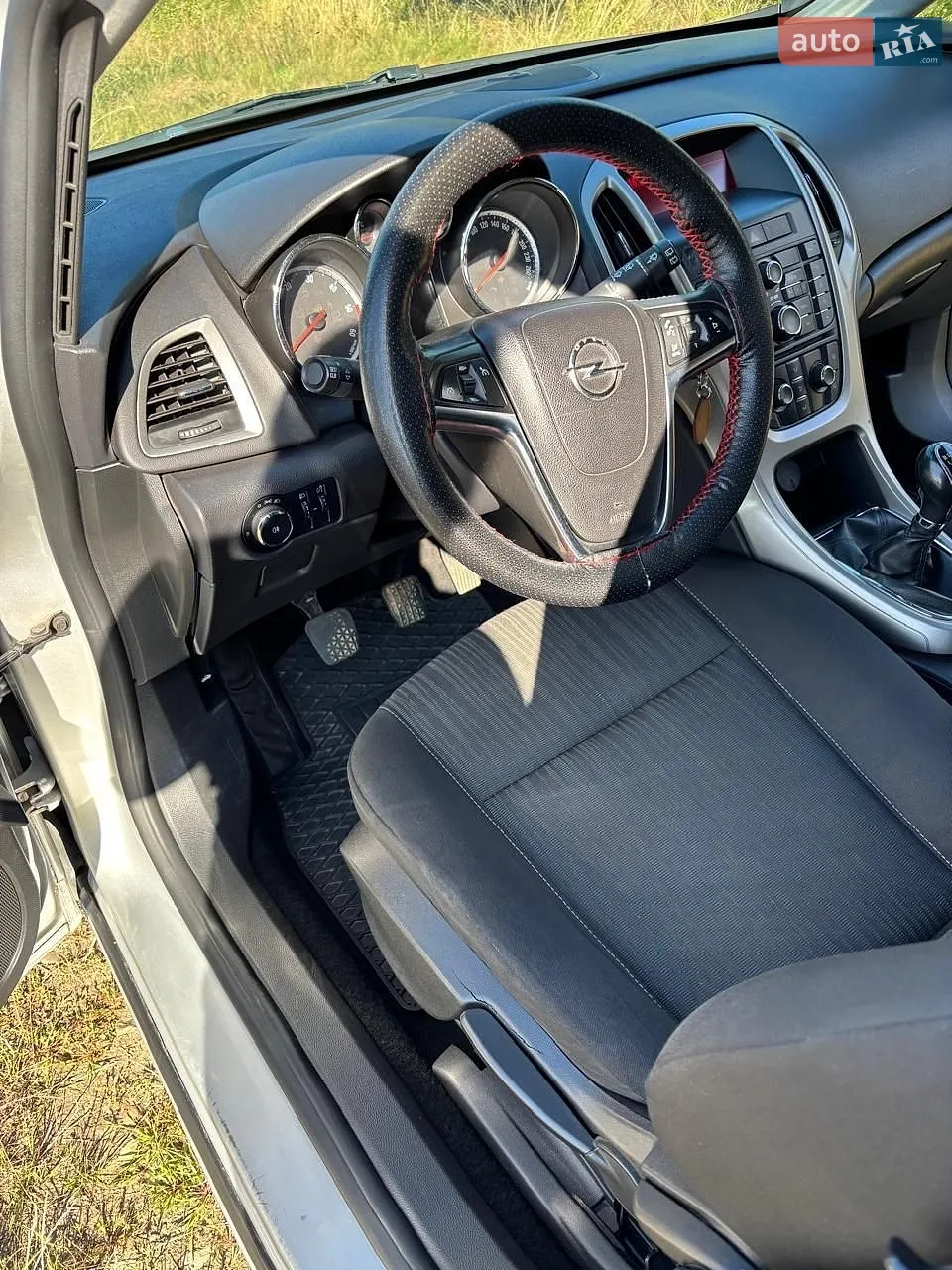 2011 Opel Astra - мініатюра 10