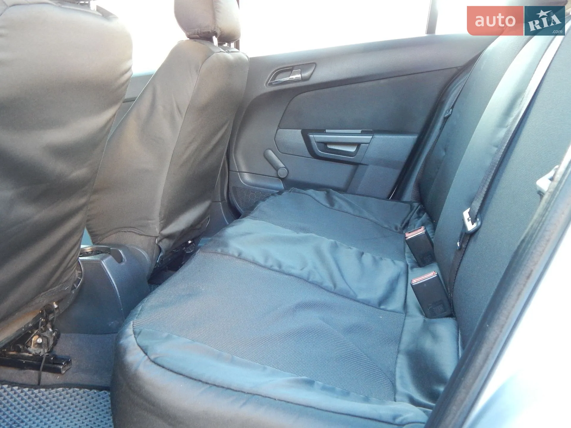 2010 Opel Astra - мініатюра 39