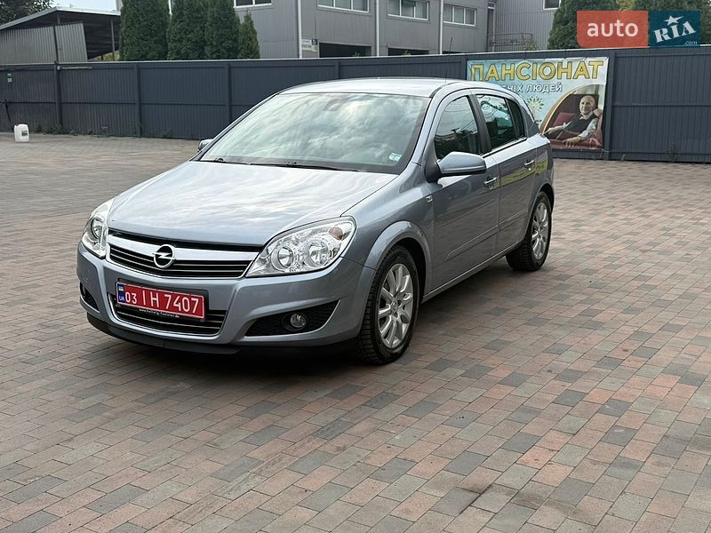 Хэтчбек Opel Astra 2008 в Белой Церкви