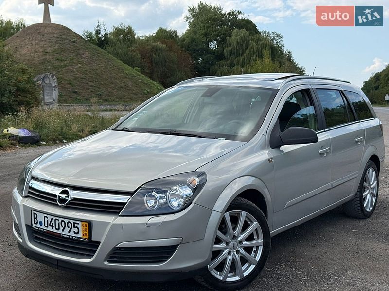 Универсал Opel Astra 2005 в Золочеве