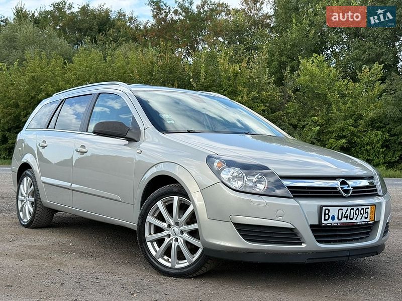 Универсал Opel Astra 2005 в Золочеве