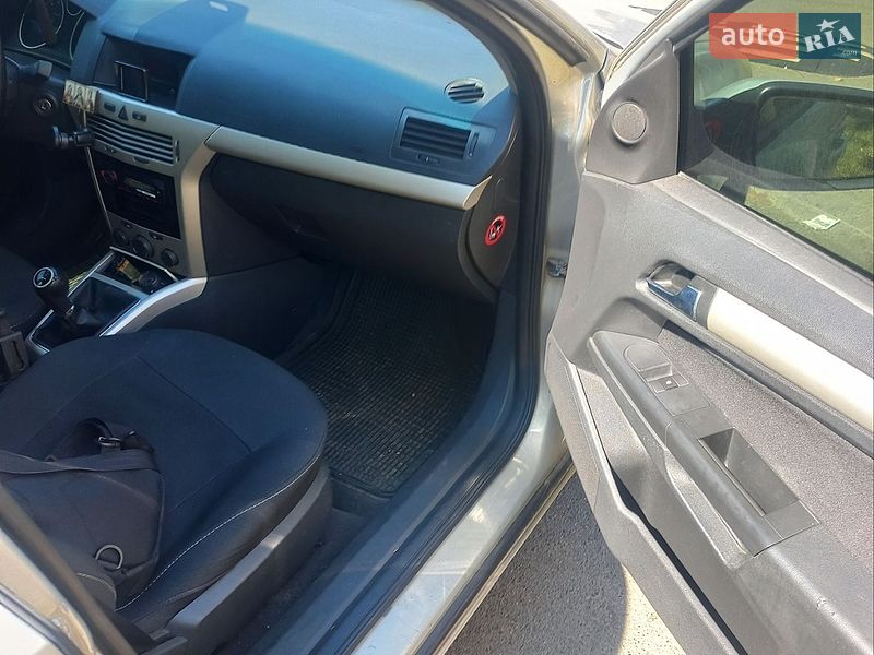 Хетчбек Opel Astra 2008 в Києві