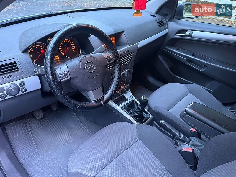 Универсал Opel Astra 2007 в Маневичах
