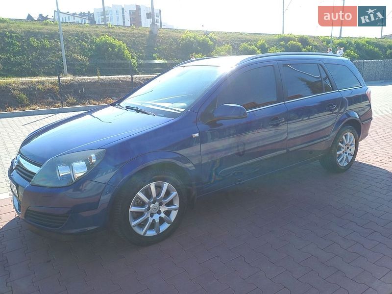 Универсал Opel Astra 2006 в Киеве