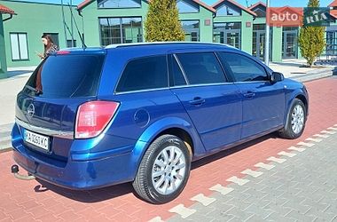 Универсал Opel Astra 2006 в Киеве
